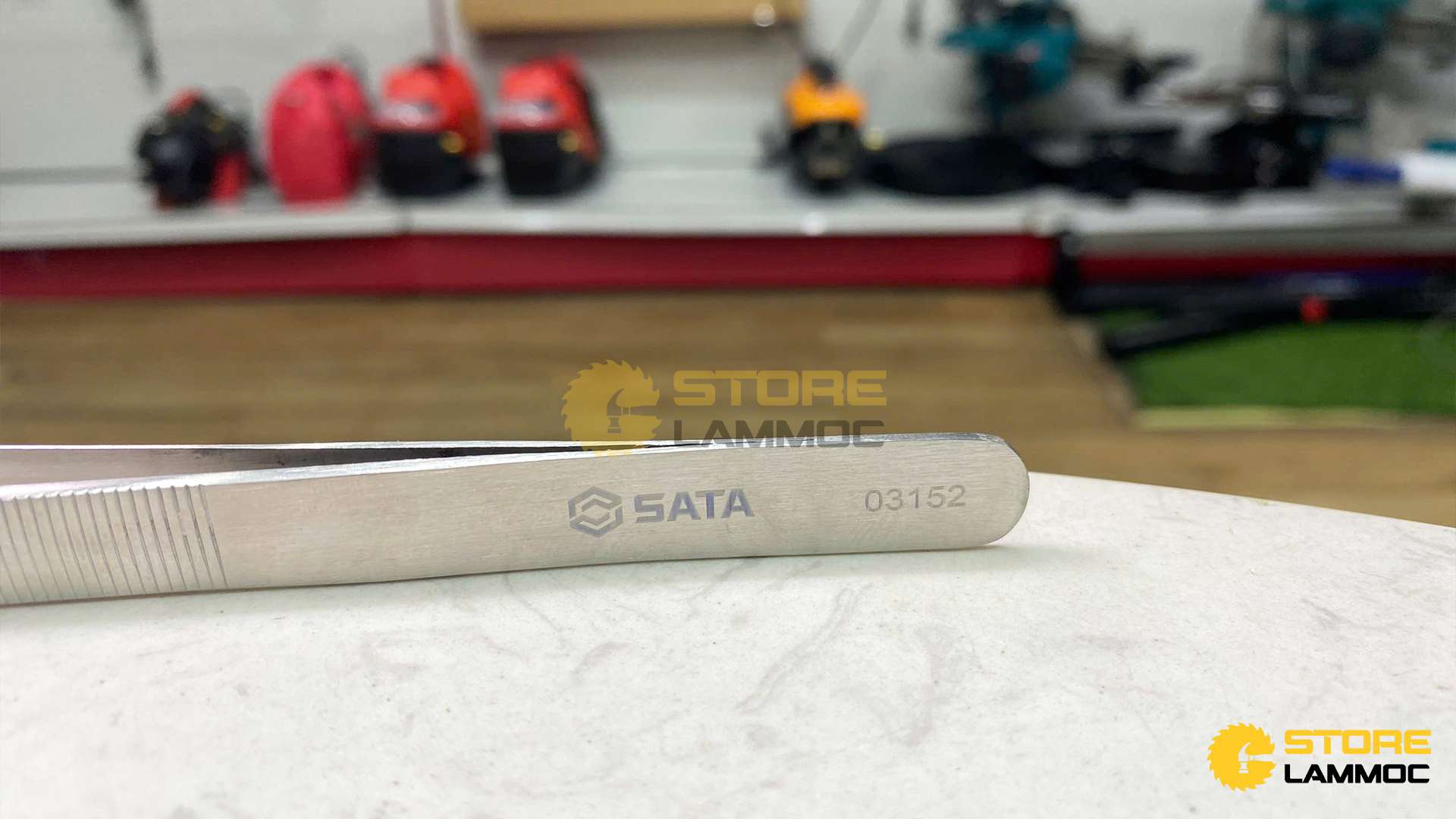 Nhíp SG mũi tù Sata 03152