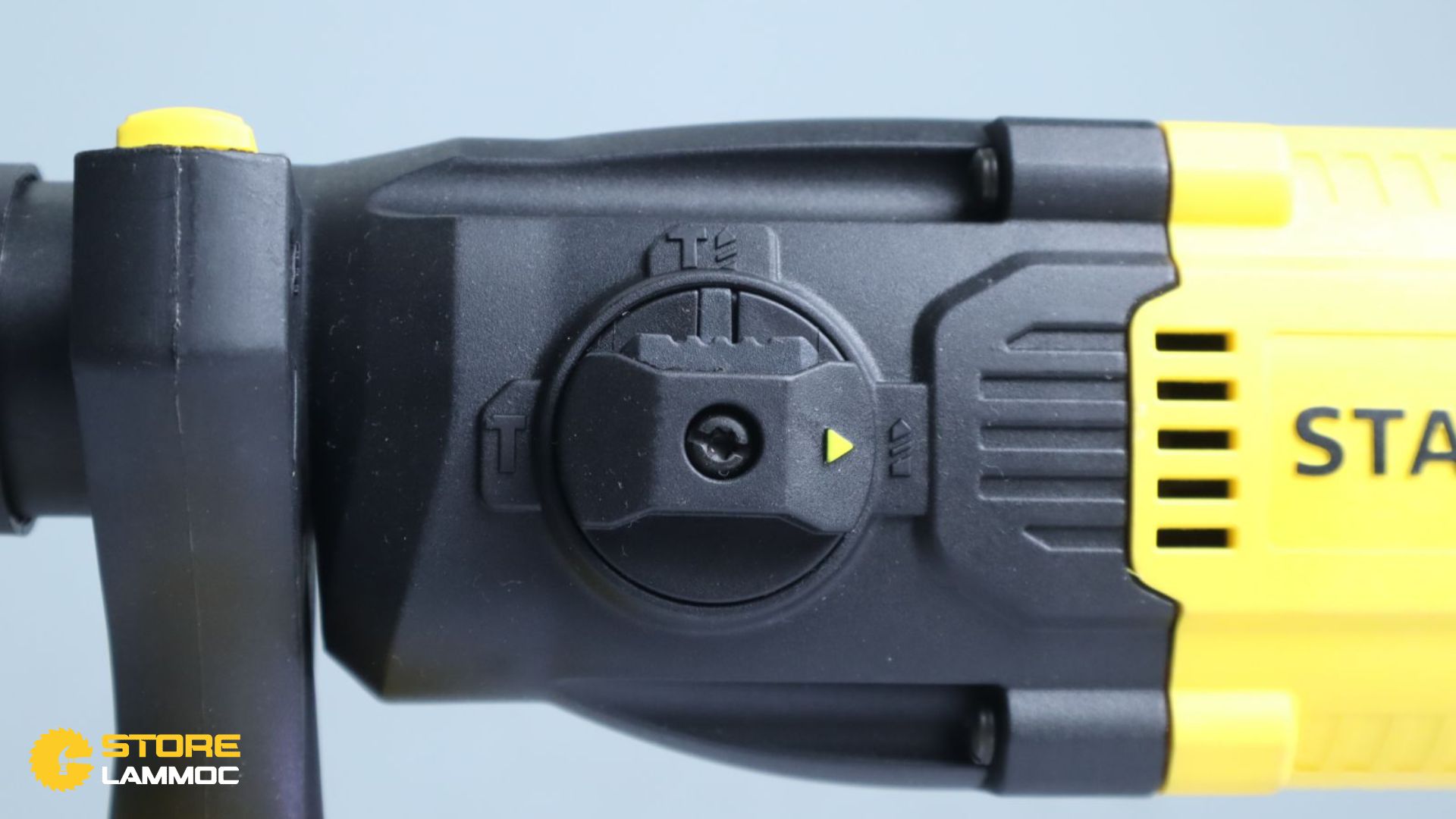 Những Tính Năng Nổi Bật Của Máy Khoan Bê Tông Pin Stanley