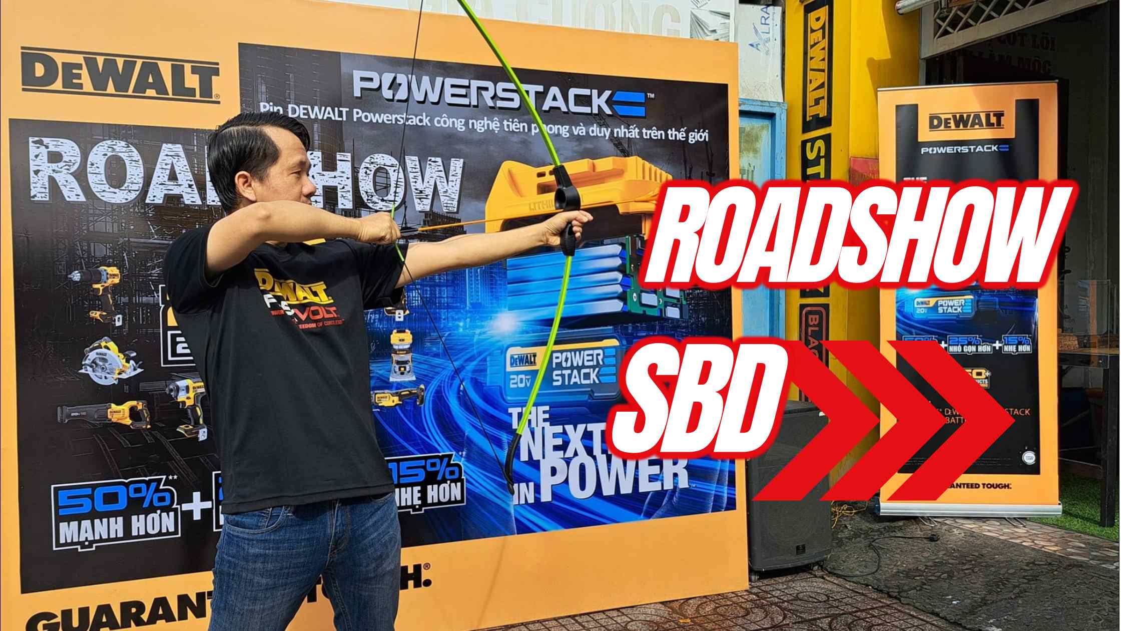 ban cung trung qua road show