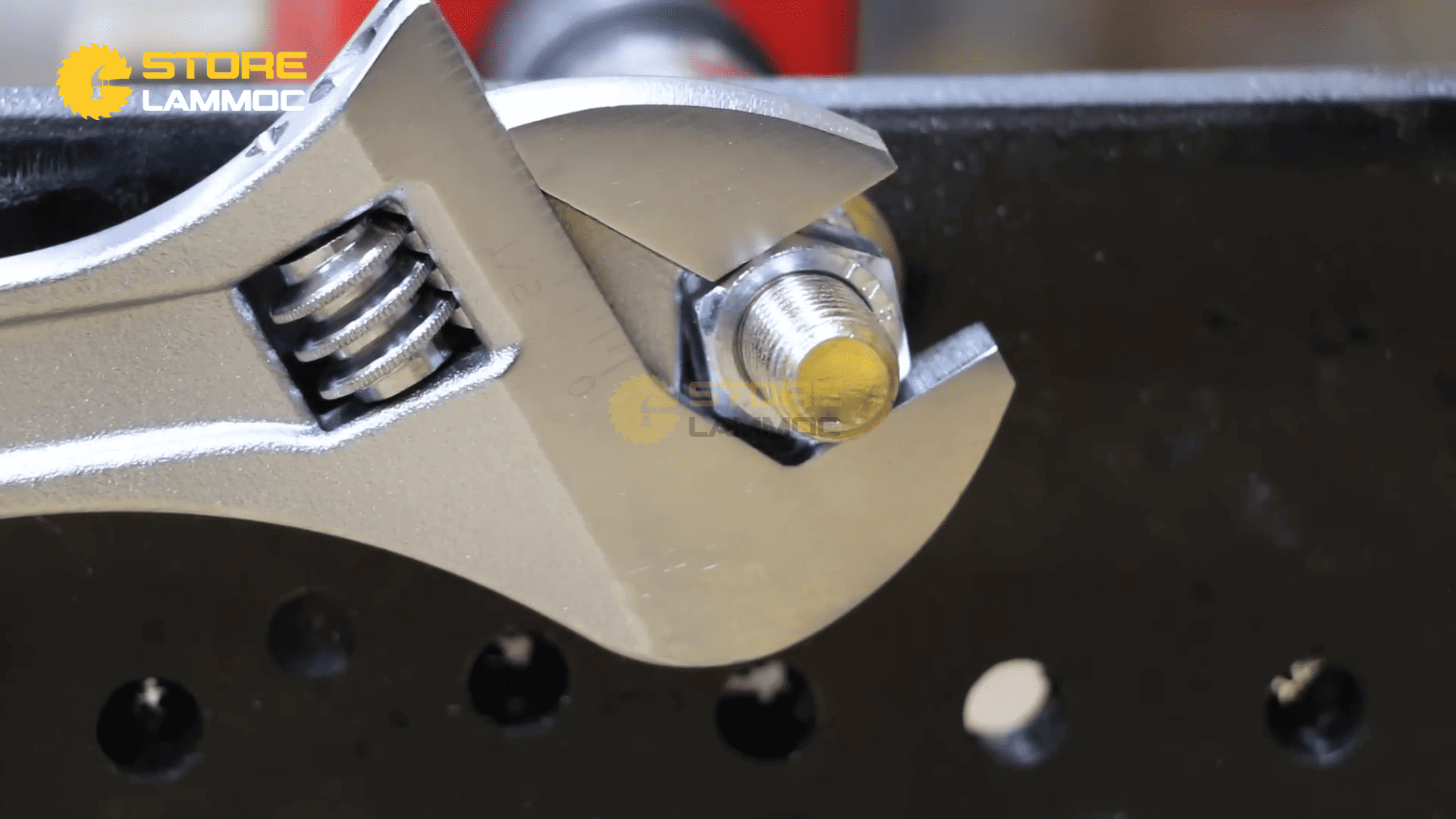 So sánh các thương hiệu khác Gador, Bako, và Hazard