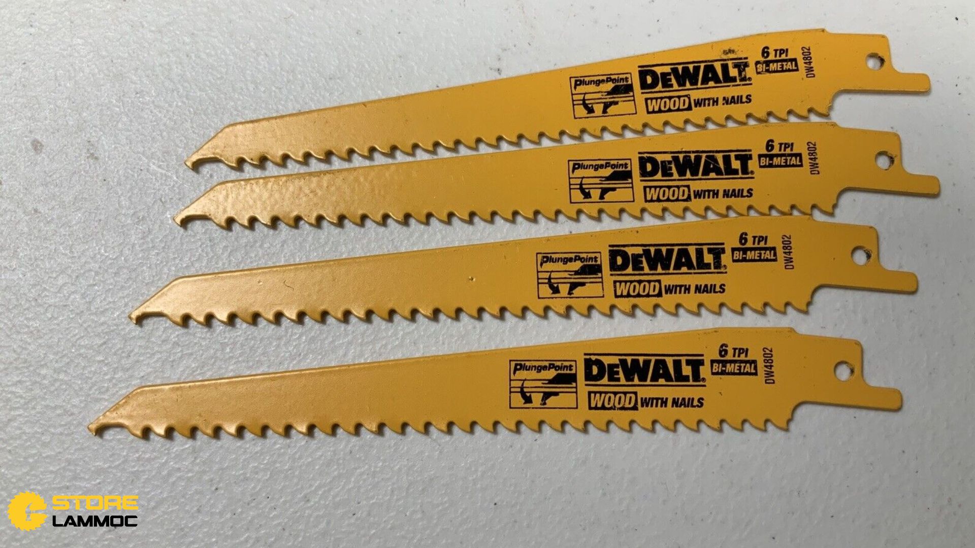 Tại Sao Lưỡi Cưa Kiếm Dewalt Nổi Bật