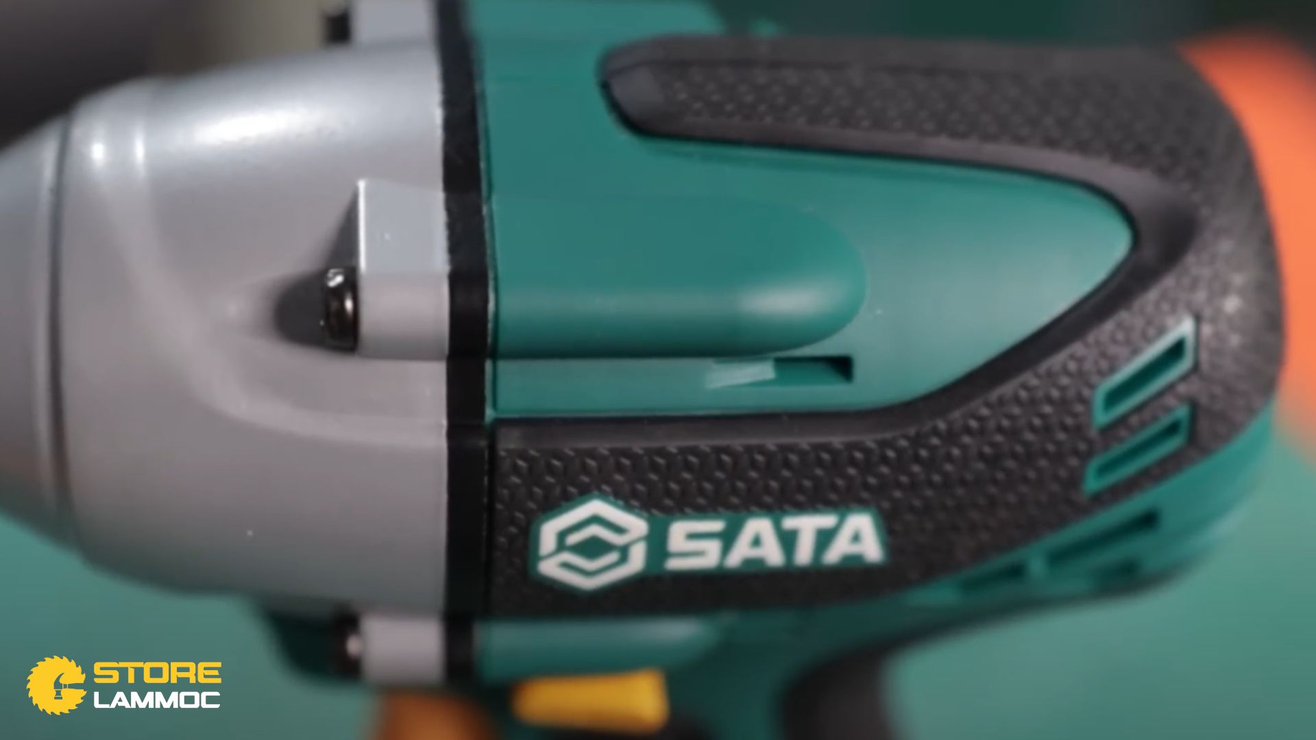 Thiết kế của máy bắn bu lông pin Sata 05818