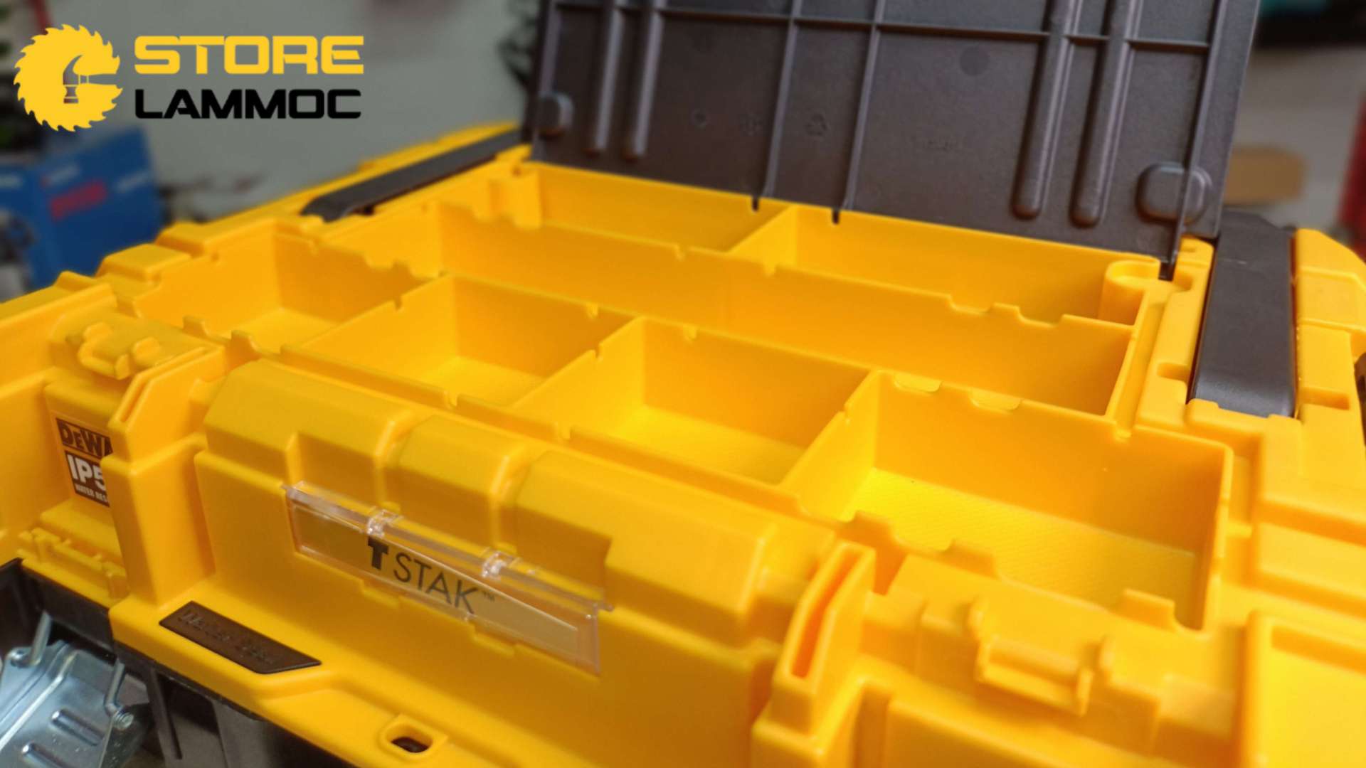 Thùng đồ nghề đựng ốc vít Dewalt TSTAK chống nước IP54 DWST83344-1