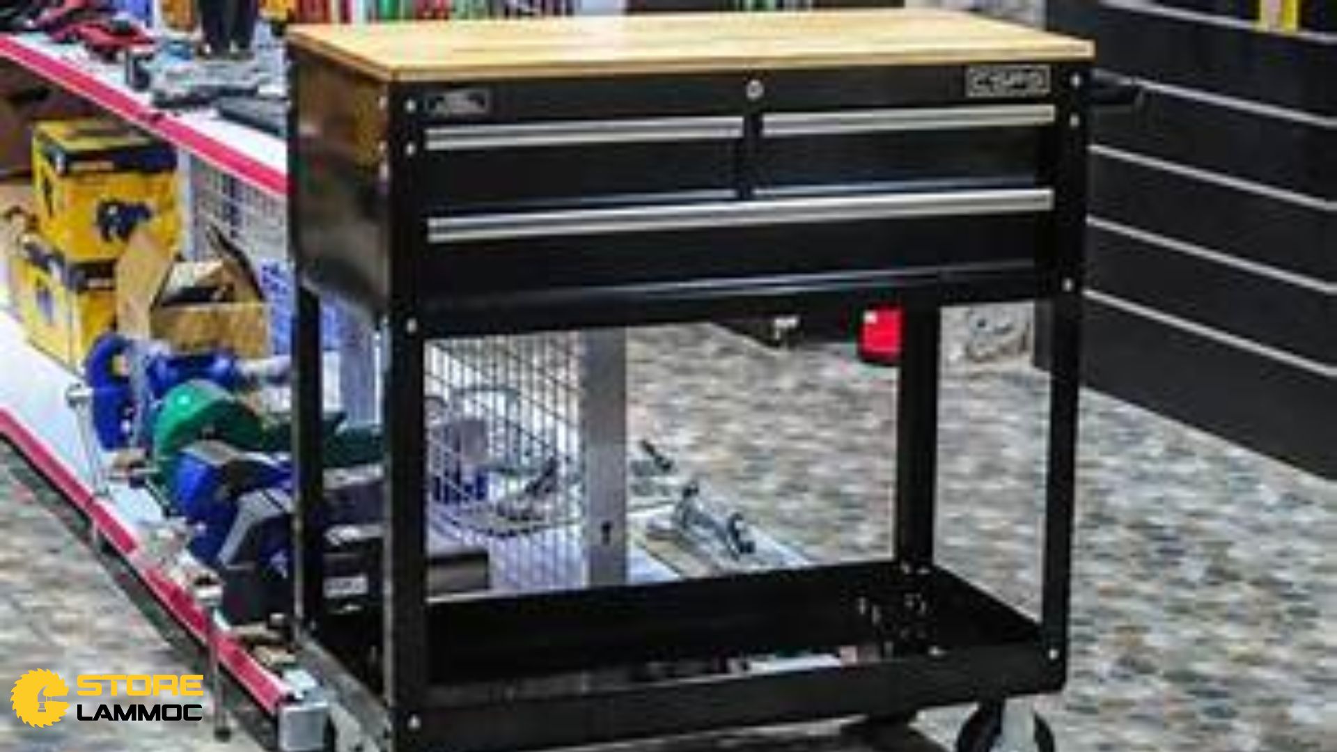 Tiết Kiệm Diện Tích với tủ đồ nghề CSPS