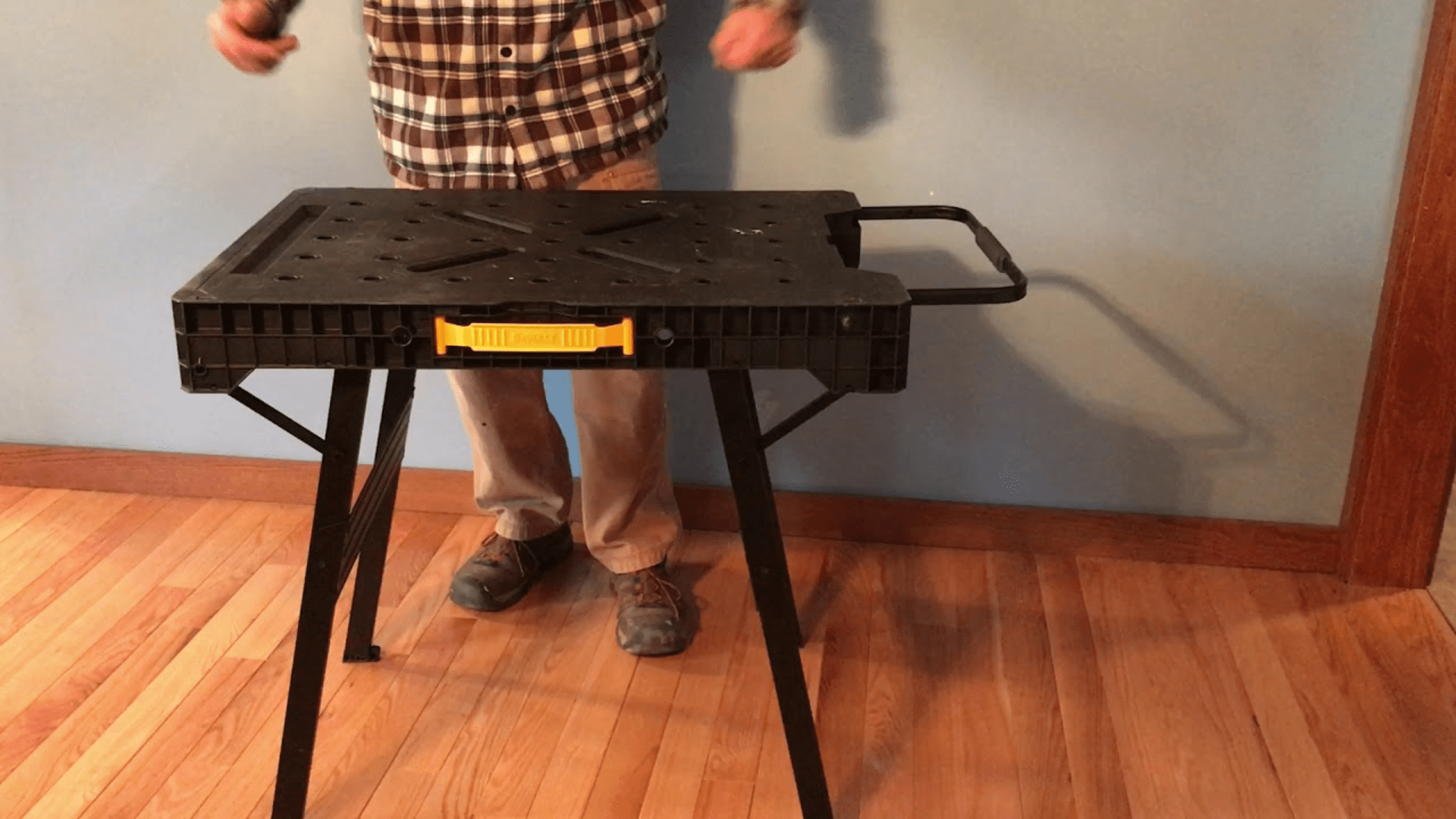 Tính năng nổi bật của bàn thao tác Dewalt