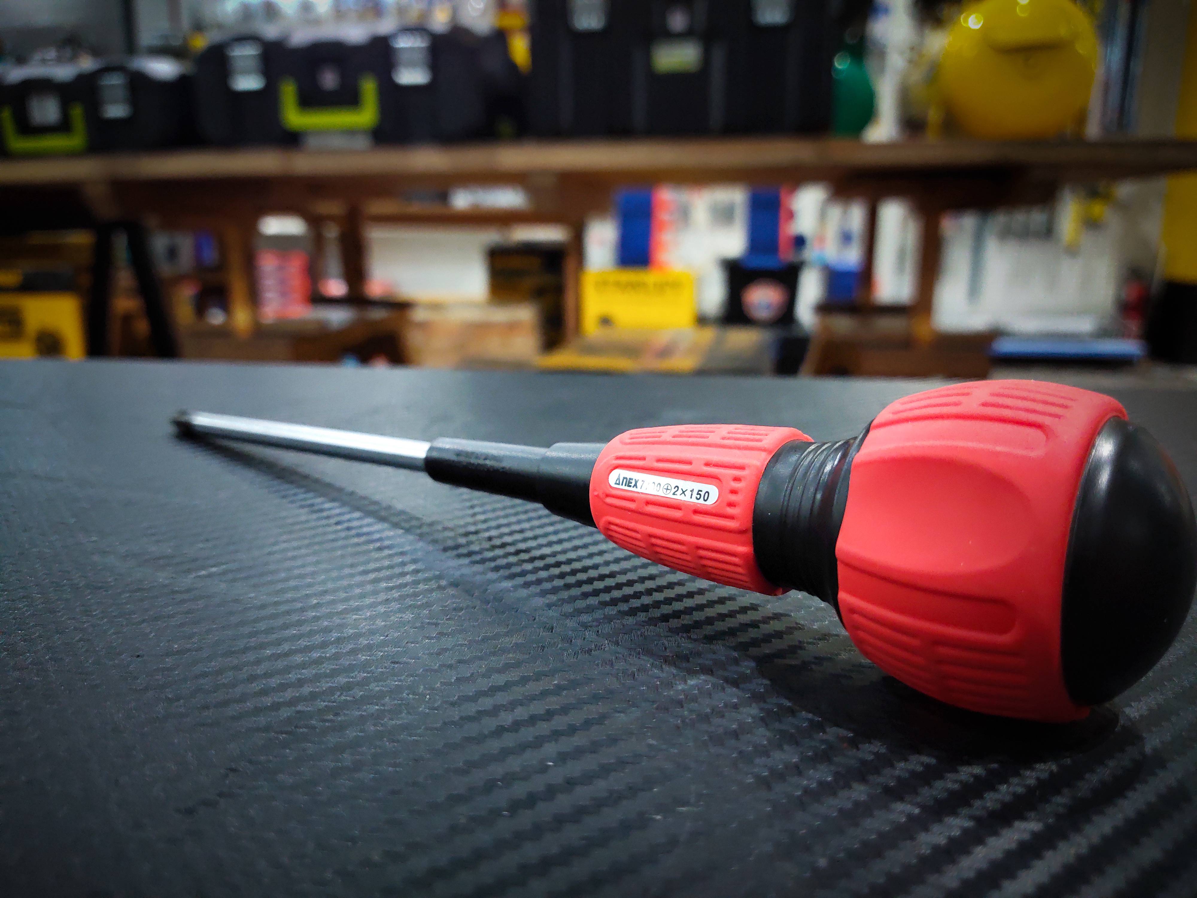 Tô vít 4 cạnh có từ tính Anex No.7700F+2×150 2