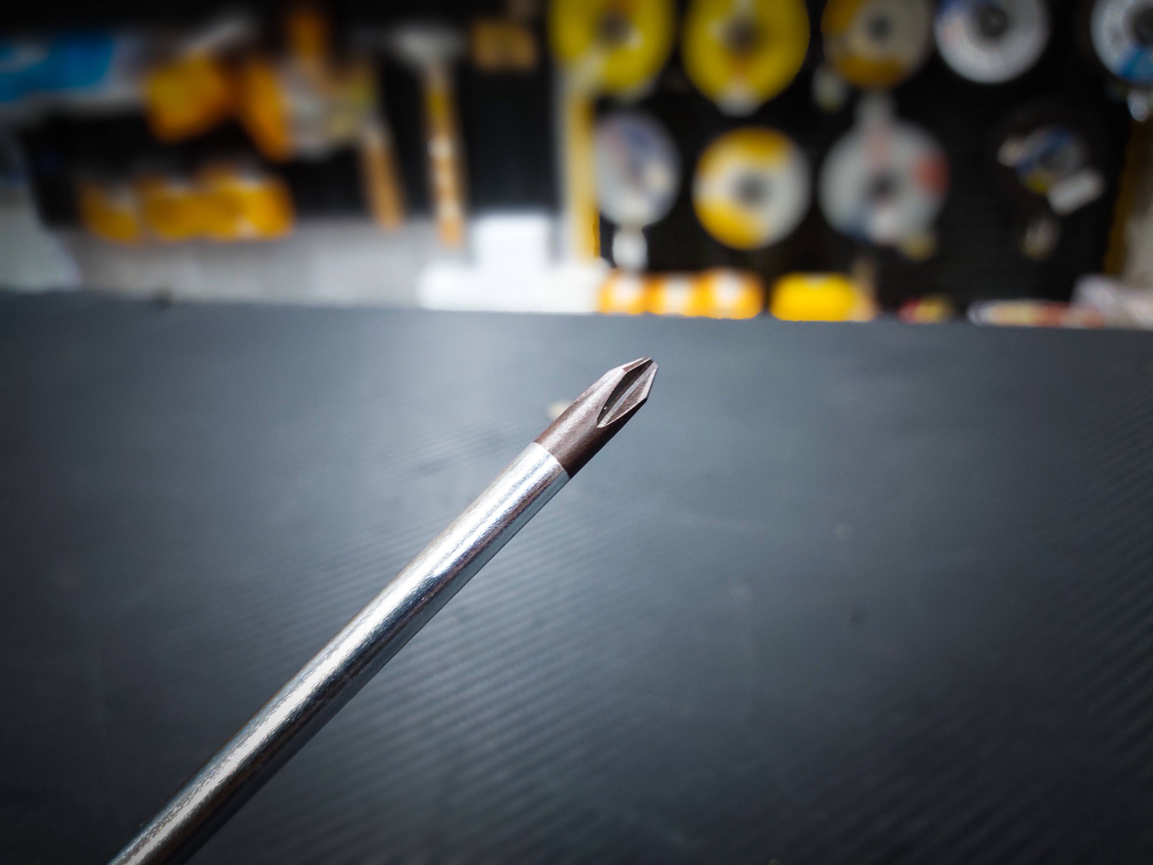 Tô vít 4 cạnh có từ tính Anex No.7700F+2×150 2