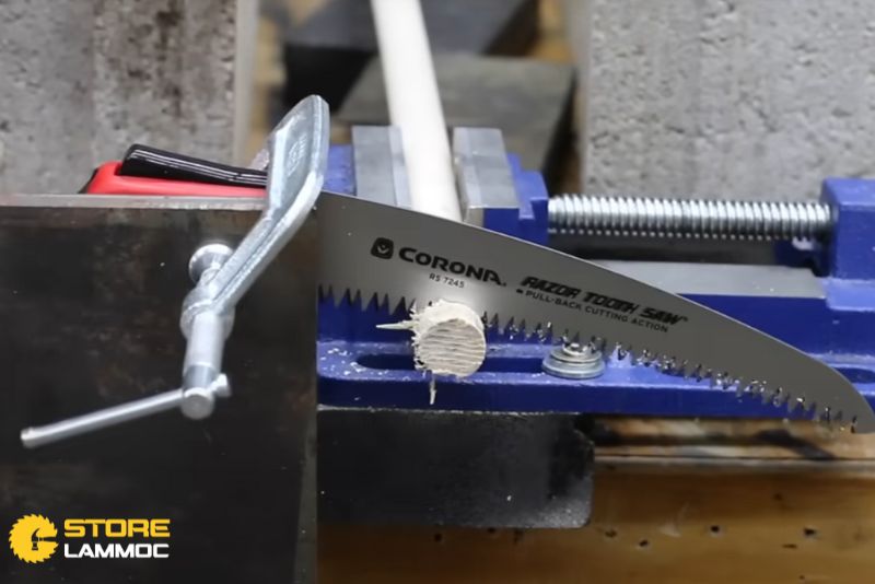 Tốc độ cắt trên gỗ mềm của cưa Corona nhanh nhất