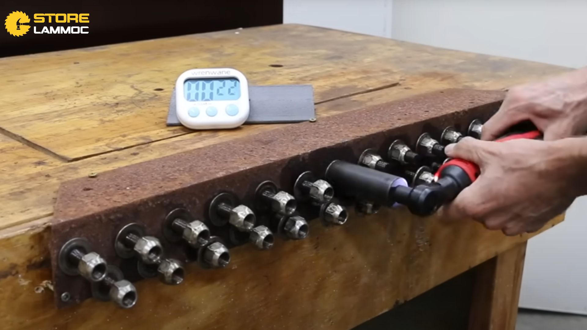 Tốc độ tháo vít của Milwaukee M12 nhanh nhất