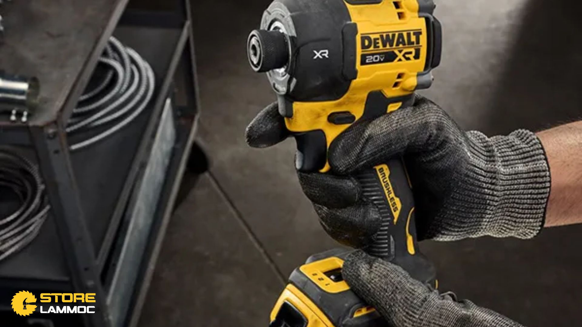 Tổng Quan Về Dewalt DCF870