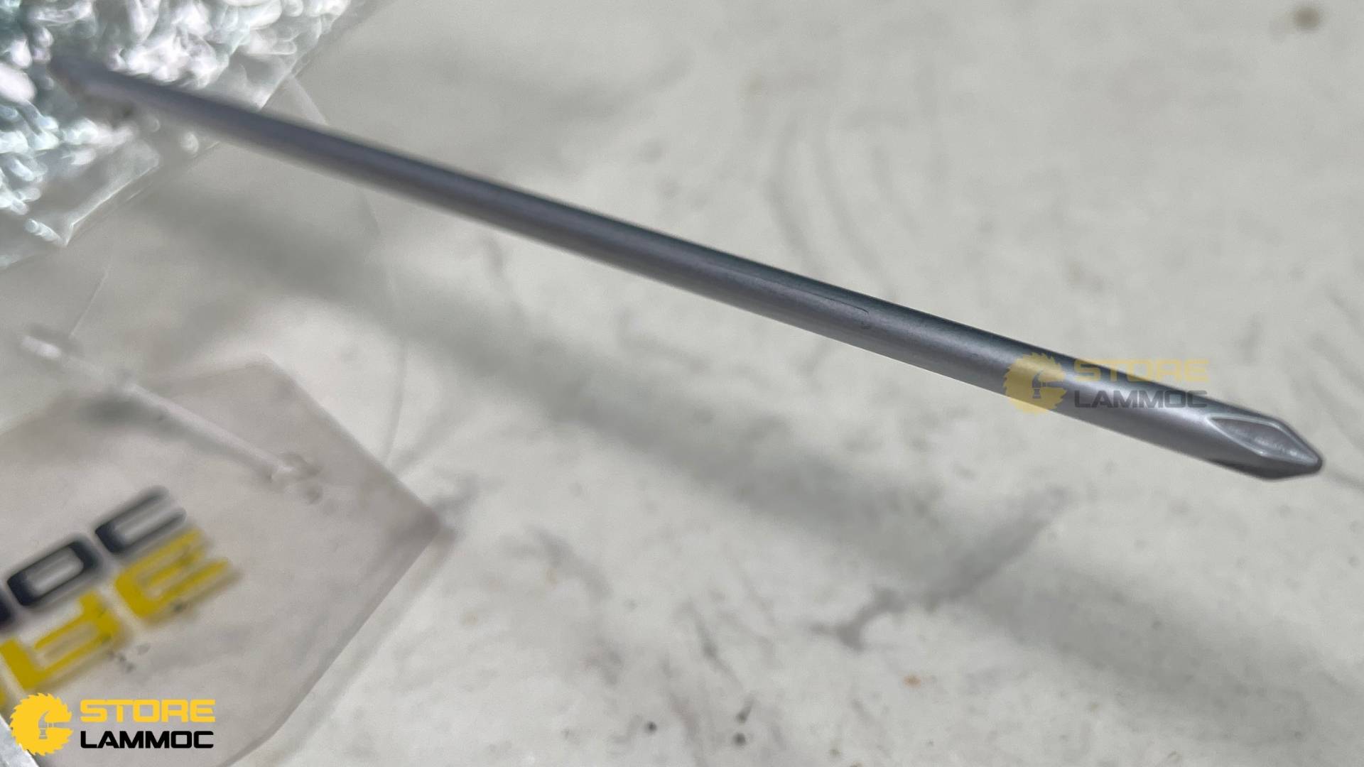 Tua vít chữ T đầu chữ thập #0x150MM Sata 63504