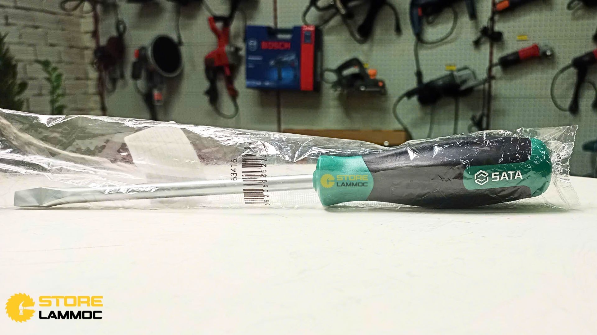 Tua vít chữ T đầu dẹp 8x150mm Sata 63416 - 1