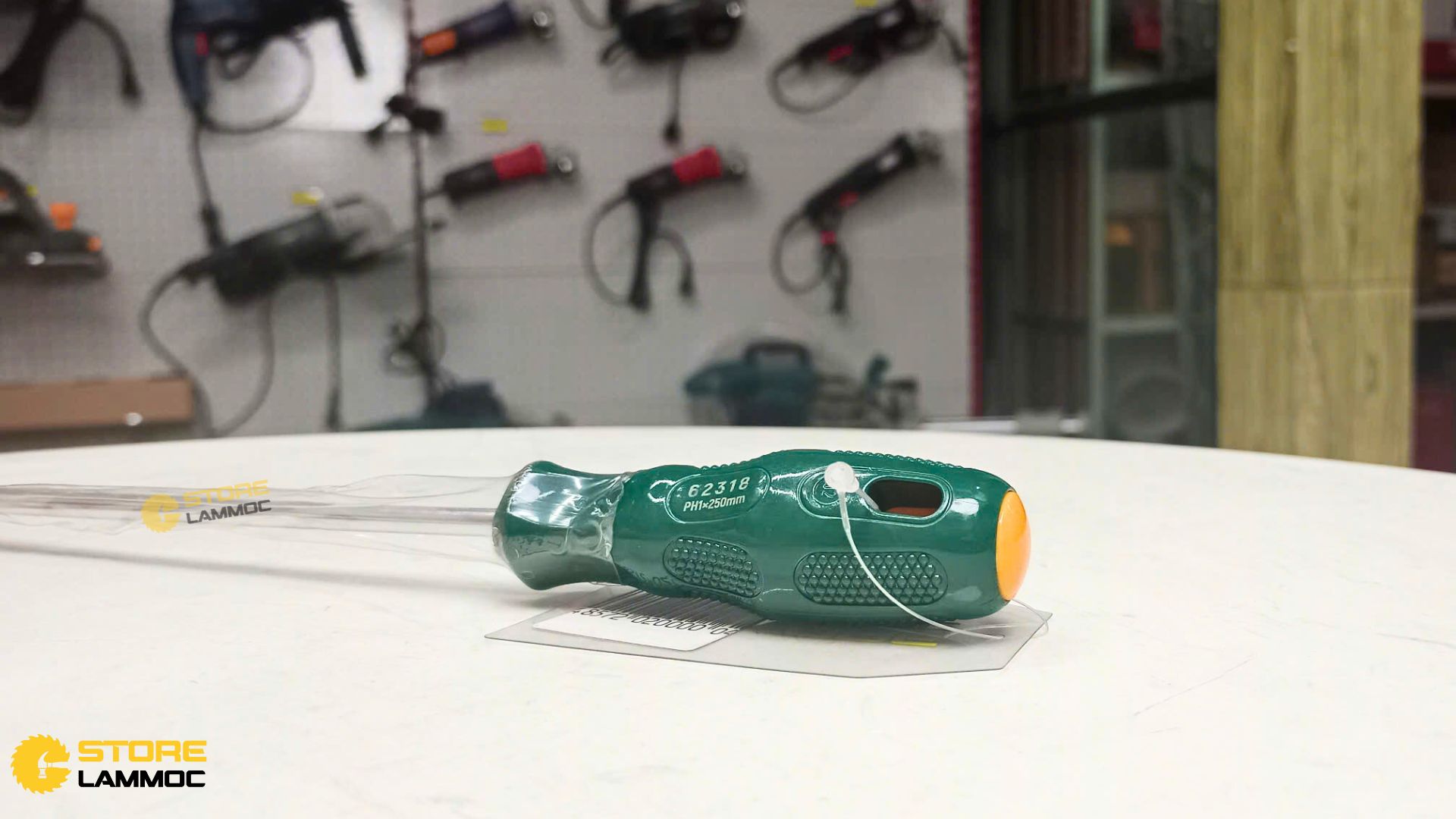 Tua vít đầu chữ thập 1x250mm Sata 62318 - 3