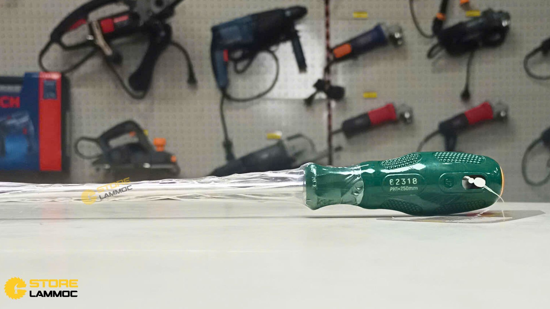 Tua vít đầu chữ thập 1x250mm Sata 62318 - 4