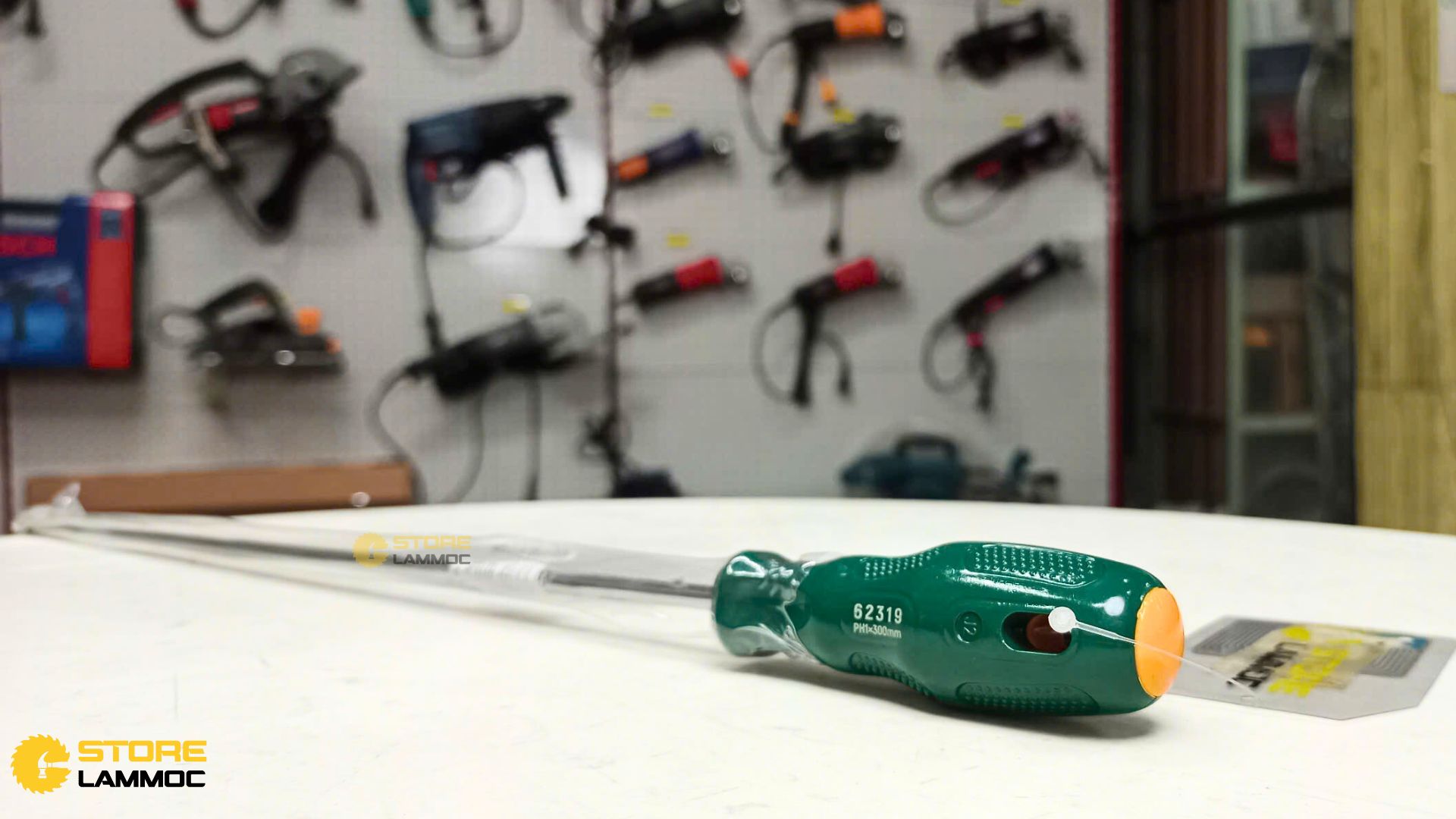 Tua vít đầu chữ thập 1x390mm Sata 62319 - 3