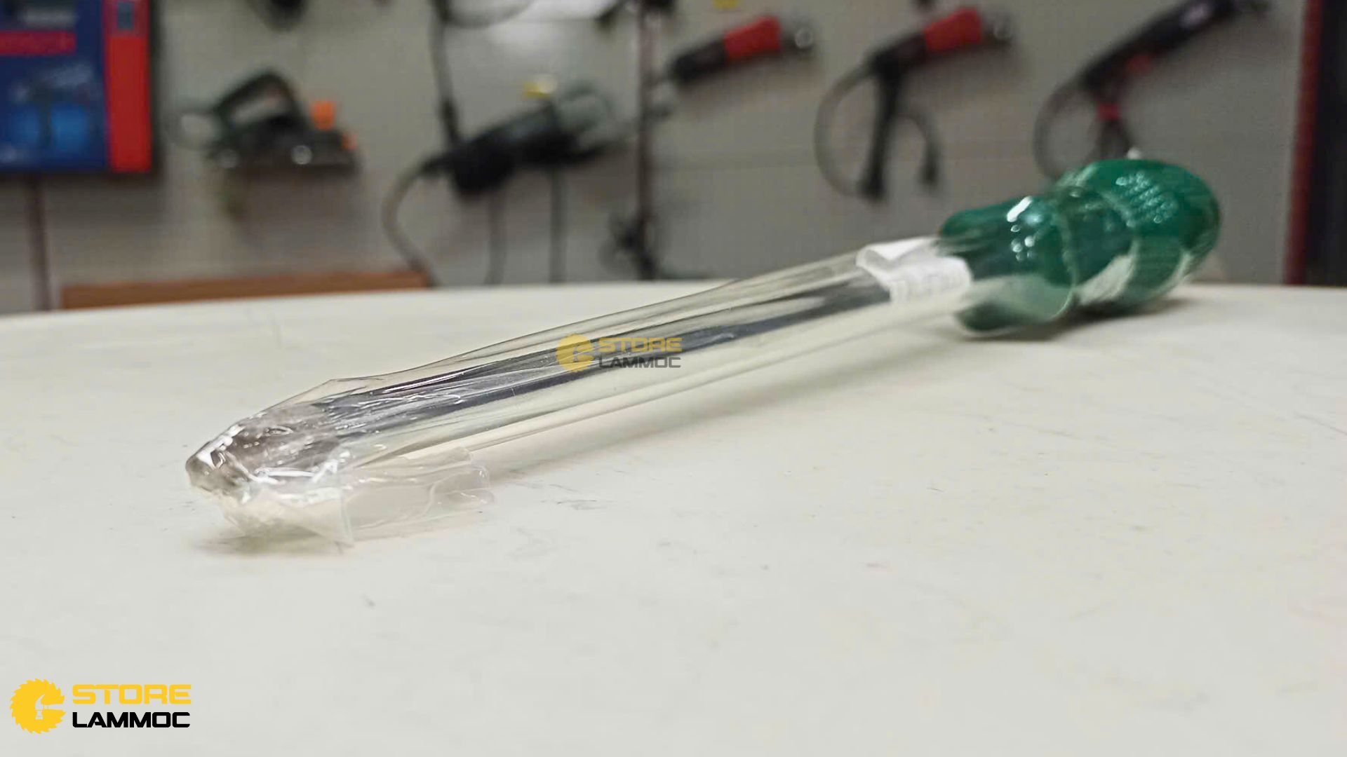 Tua vít đầu chữ thập 3x200mm Sata 62317 - 2