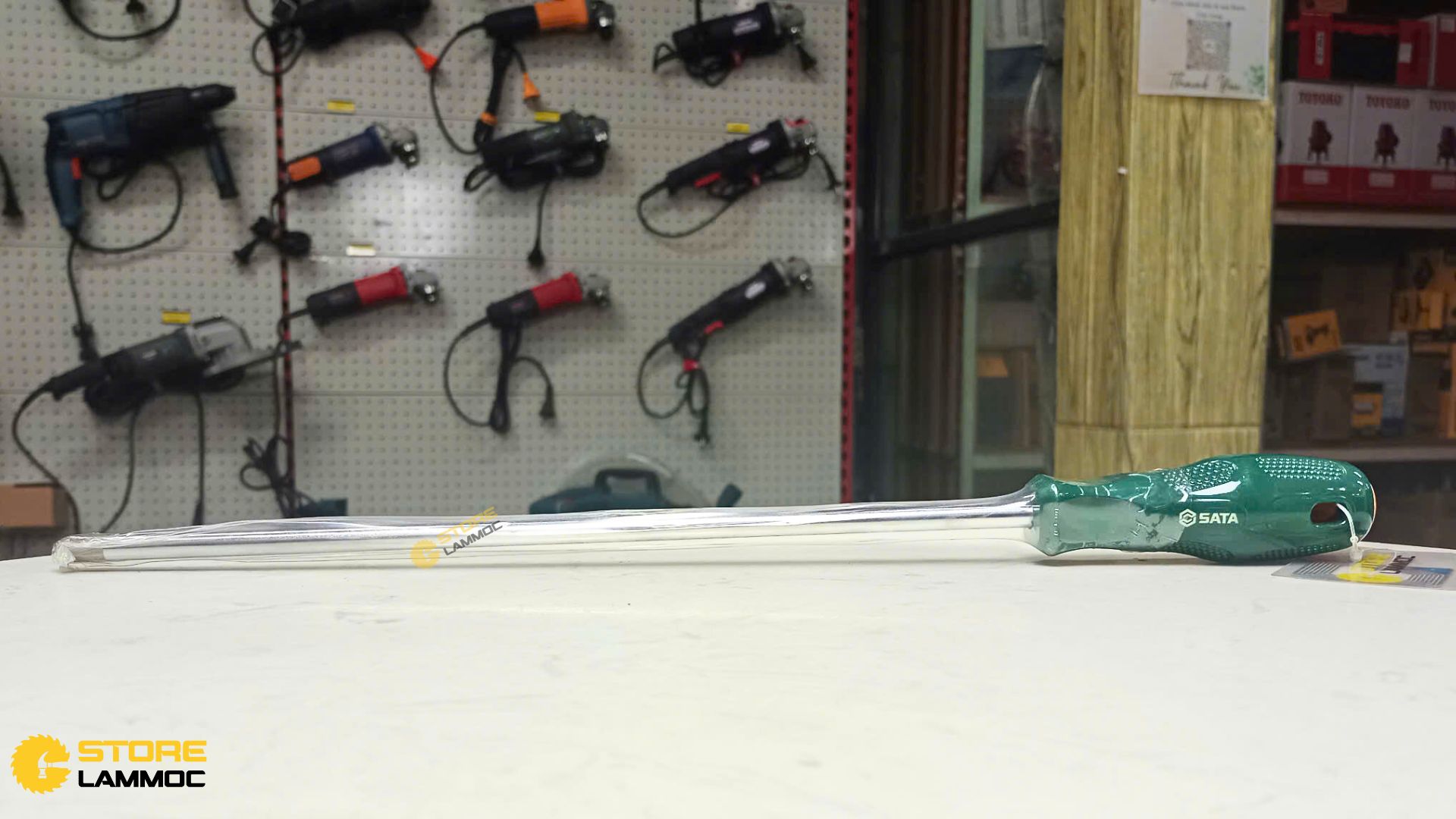 Tua vít đầu chữ thập 3x410mm Sata 62322 - 1