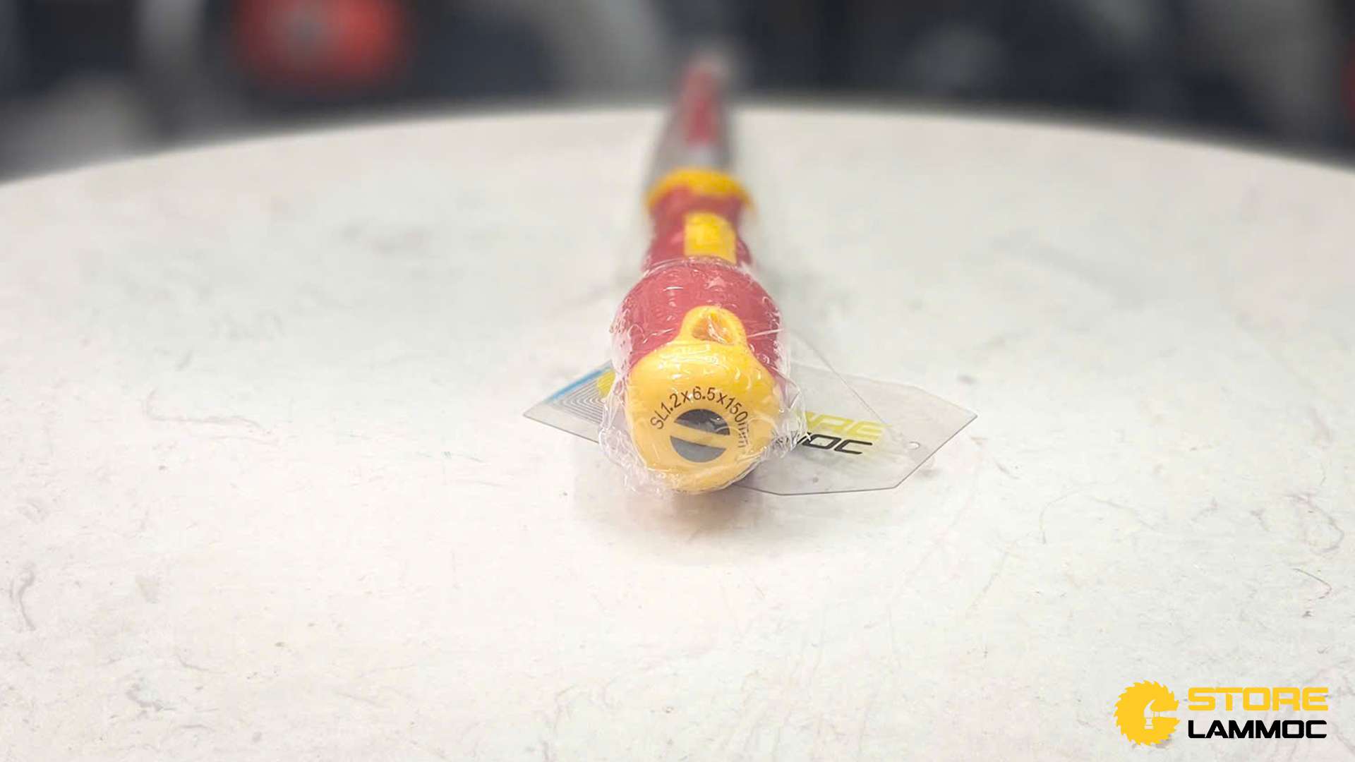 Tua vít đầu dẹp 6.0x150mm Sata 61325