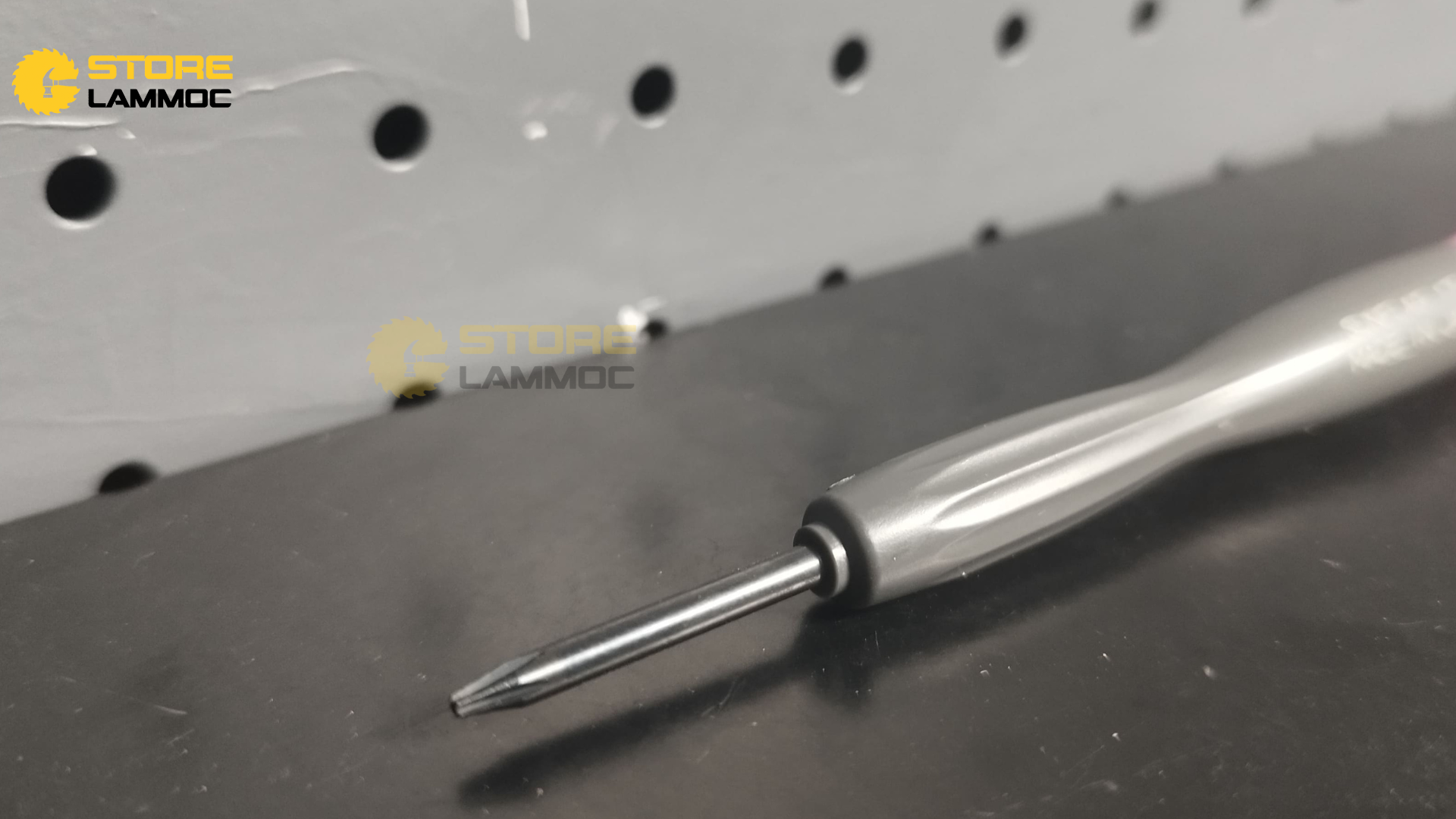 Tua vít điện tử đầu sao 5 cạnh 1.5mm Sunflag 17-B