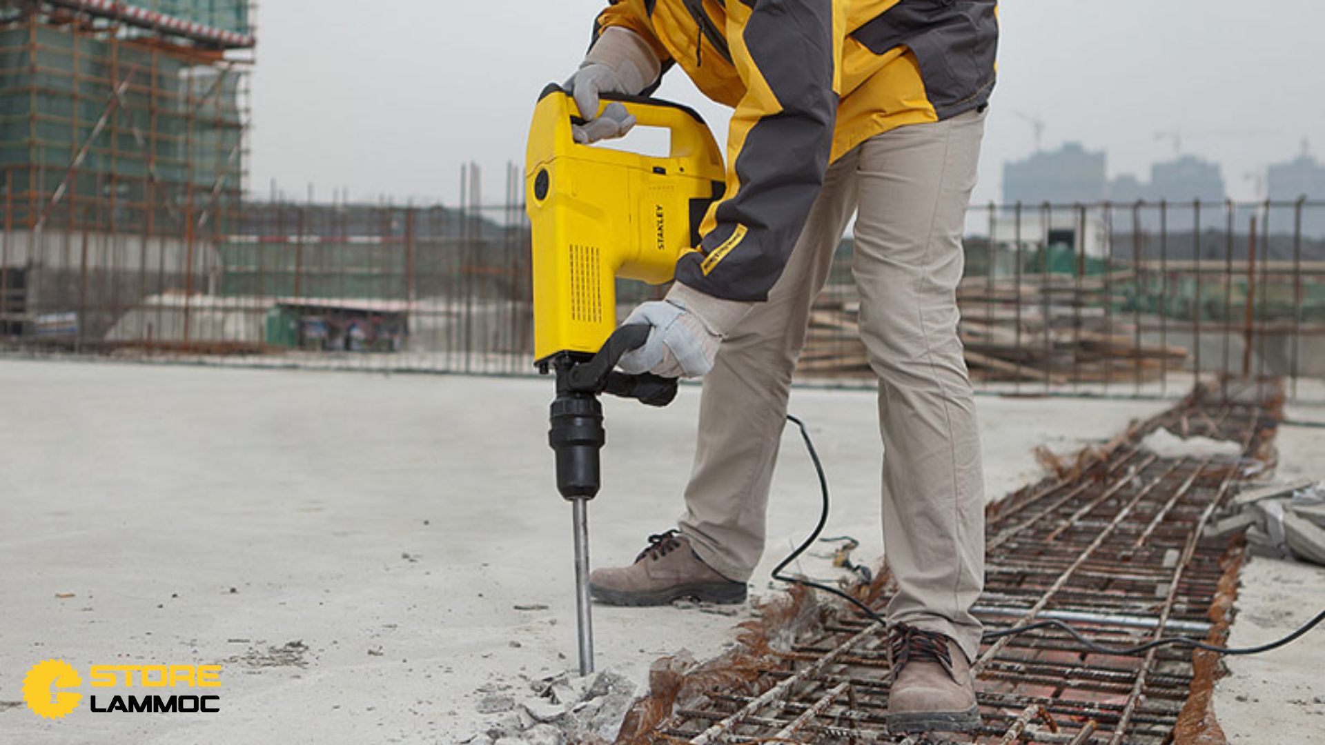 Ứng dụng của máy đục bê tông Stanley trong ngành xây dựng và cơ khí