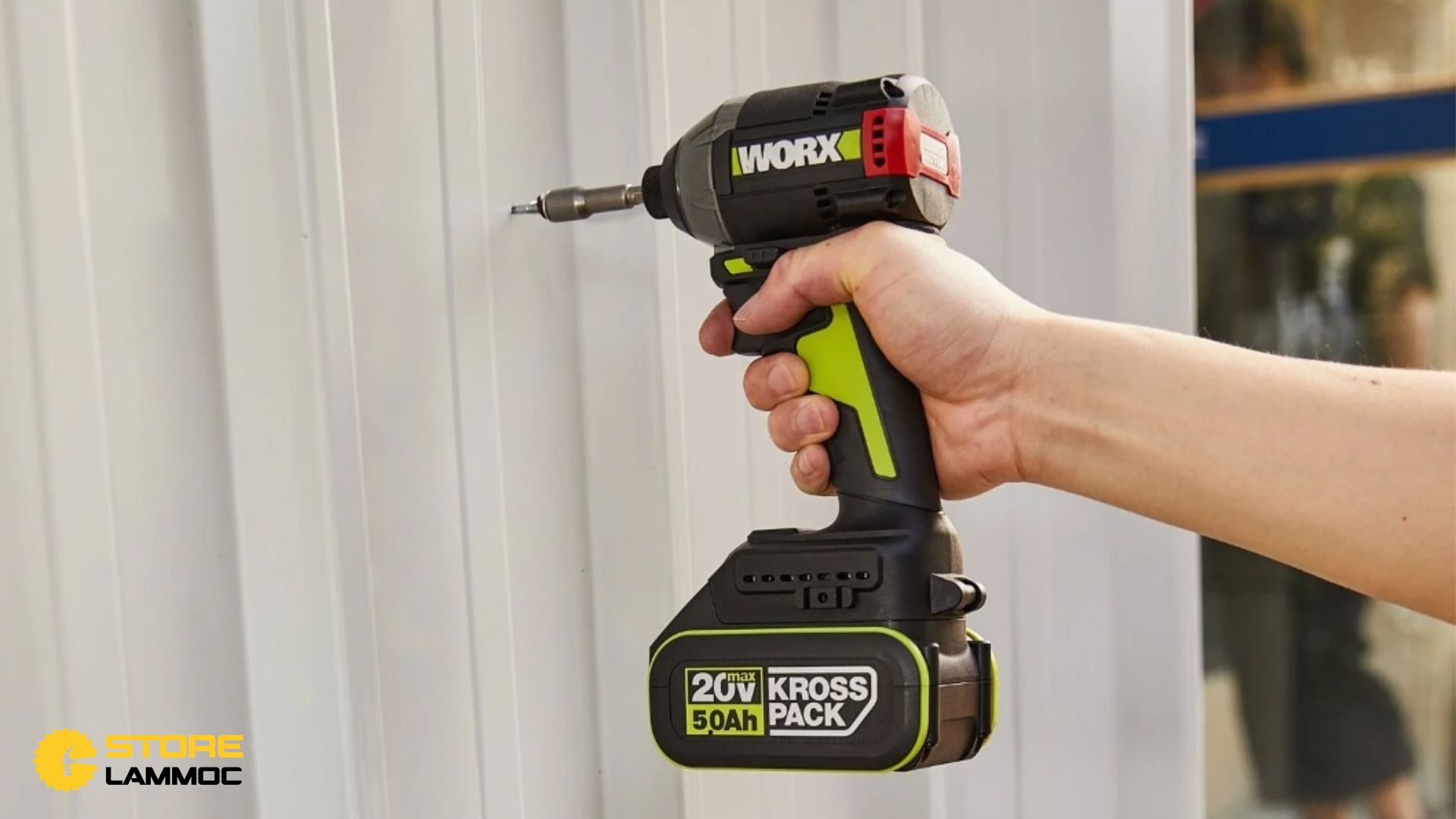 Ứng Dụng Thực Tế Của Máy Bắn Vít Worx WU291 Trong Các Dự Án DIY