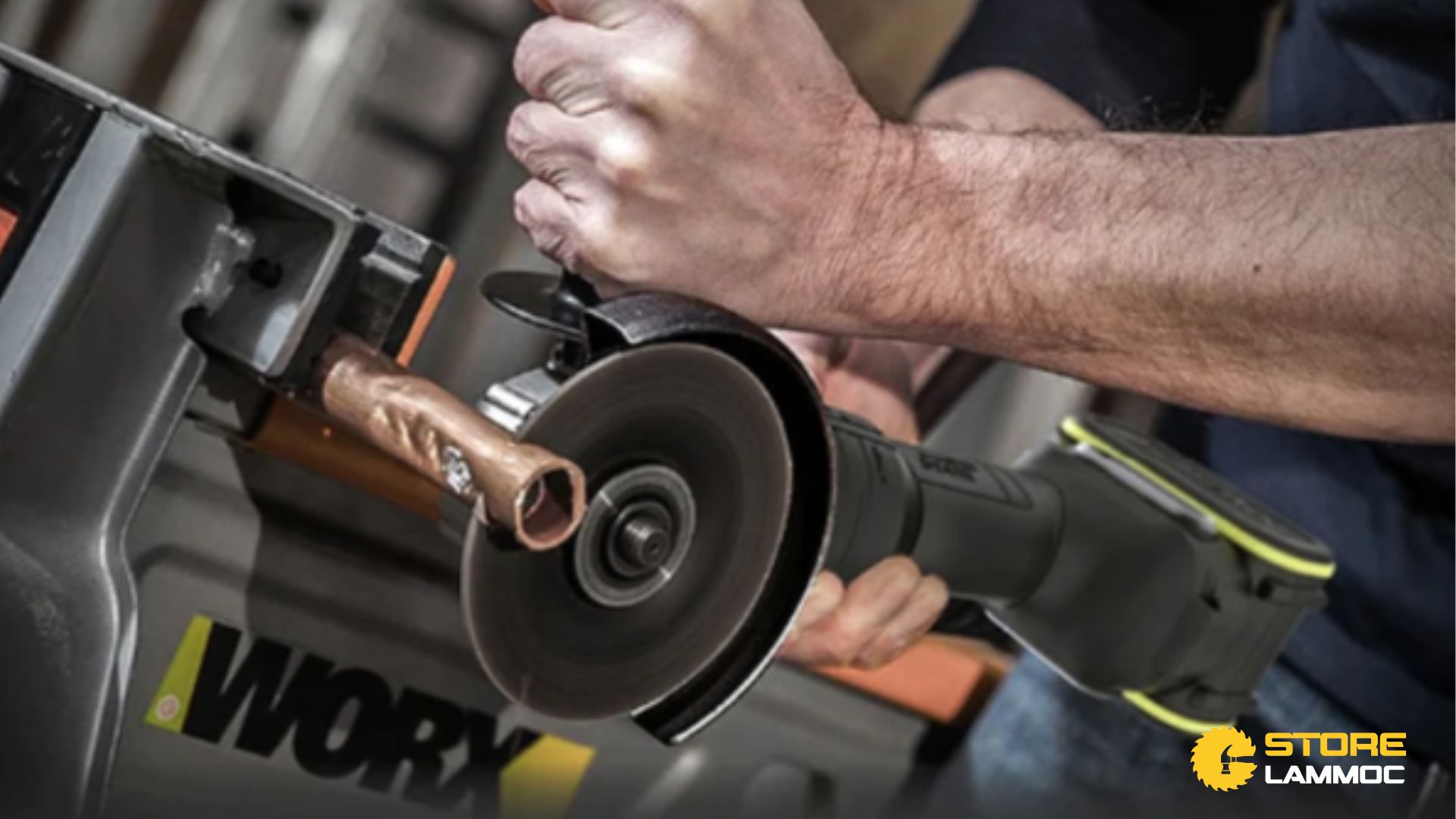 Ứng Dụng Thực Tế Của Máy Mài Góc Worx WU808