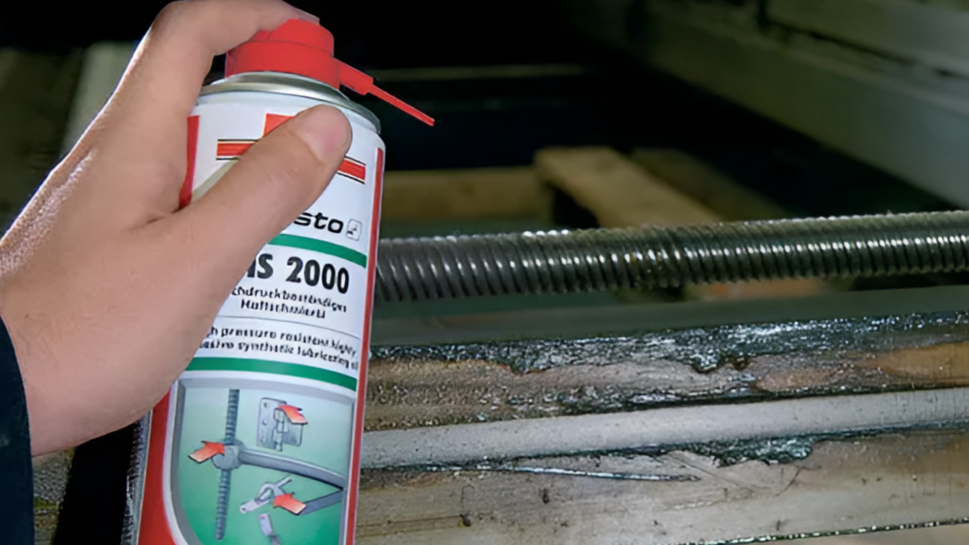 Mỡ bò nước Wurth HHS 2000