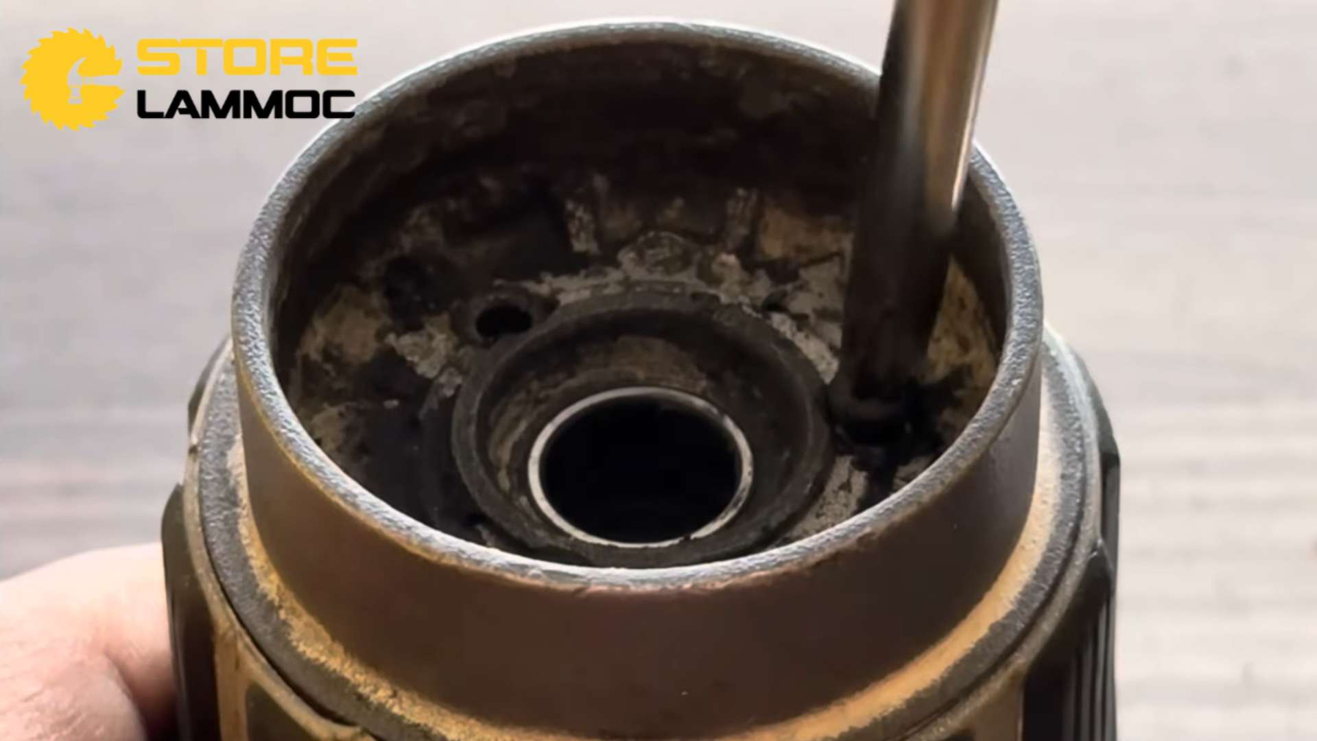 Vệ sinh và bôi trơn cơ cấu chuyển đổi tốc độ