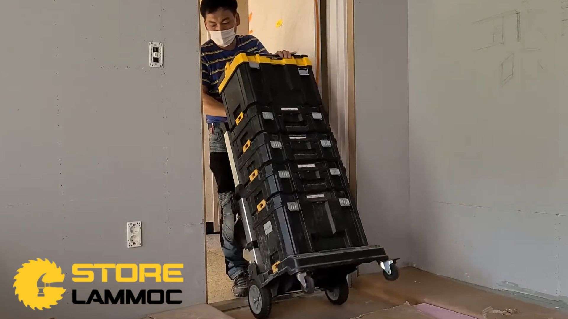 Kết nối linh hoạt với các thùng Dewalt