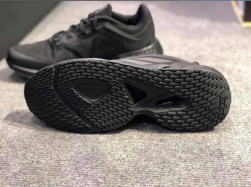 Đánh giá giày chạy bộ Adidas alphabounce Alphatorsion 360