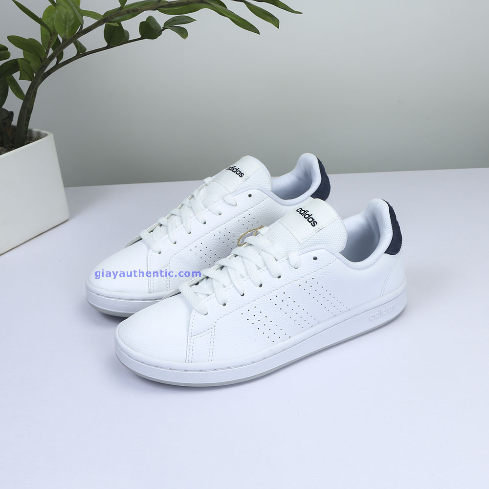 ảnh phía trên Giày Adidas Advantage GZ5308