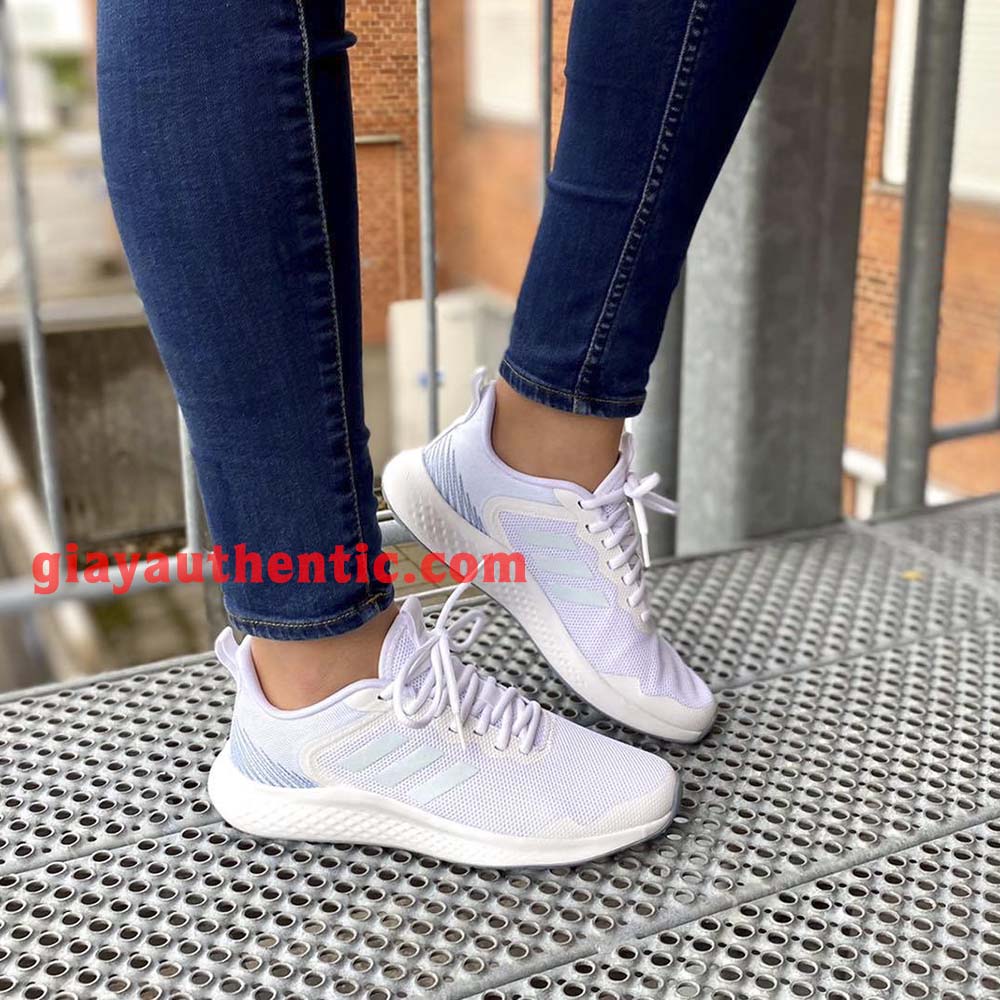 Ảnh lên chân giày Adidas Fluidstreet FW1712