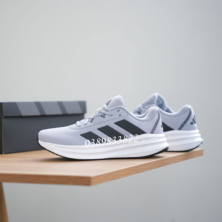 2 Giày adidas galaxy 7 ID8754 xám