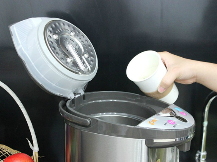 Chỉ sử dụng bình thủy điện để đun nước