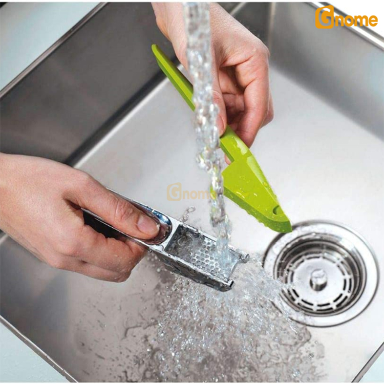 Dụng cụ kẹp tỏi Clean Press Joseph Joseph