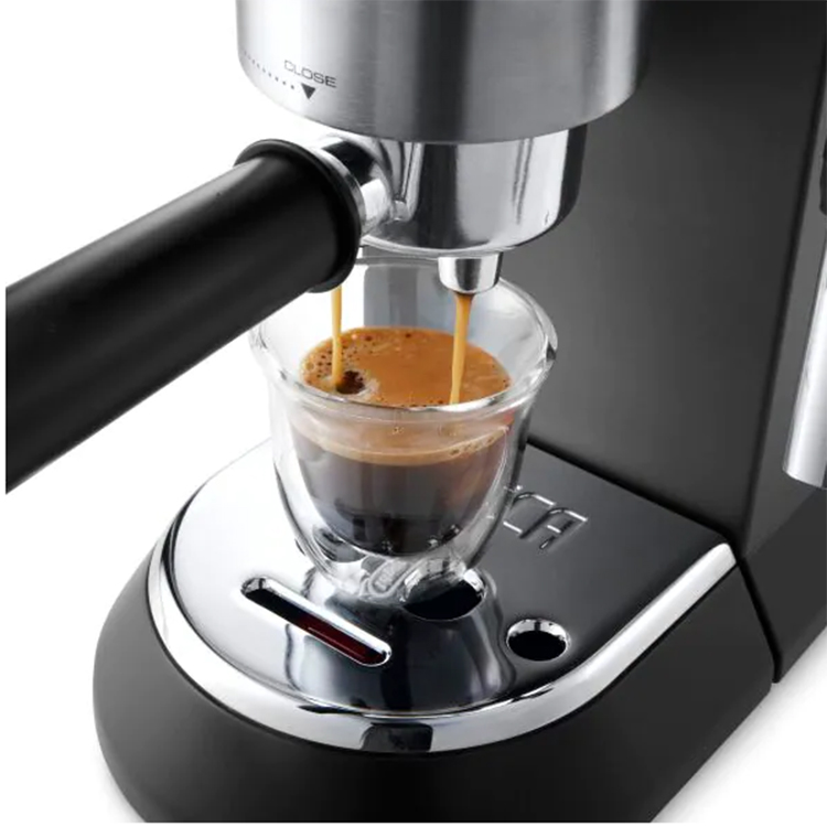 Máy pha cà phê DeLonghi Dedica Style EC685.BK