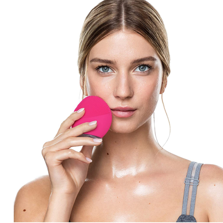 Máy rửa mặt Foreo F5494 LUNA Mini 2 Fuchsia