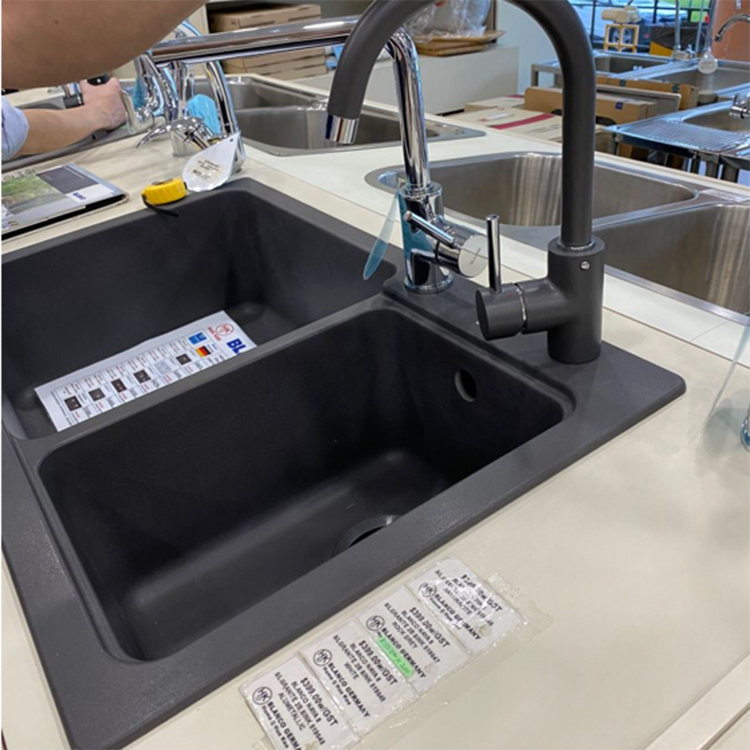 Vòi rửa bát Blanco Mida XL màu đen, màu xám