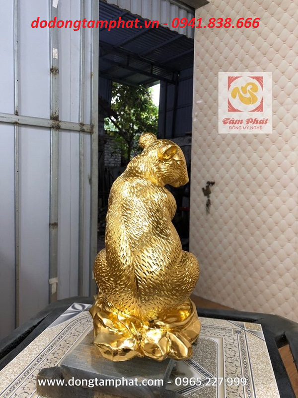 Tượng chuột phú quý.