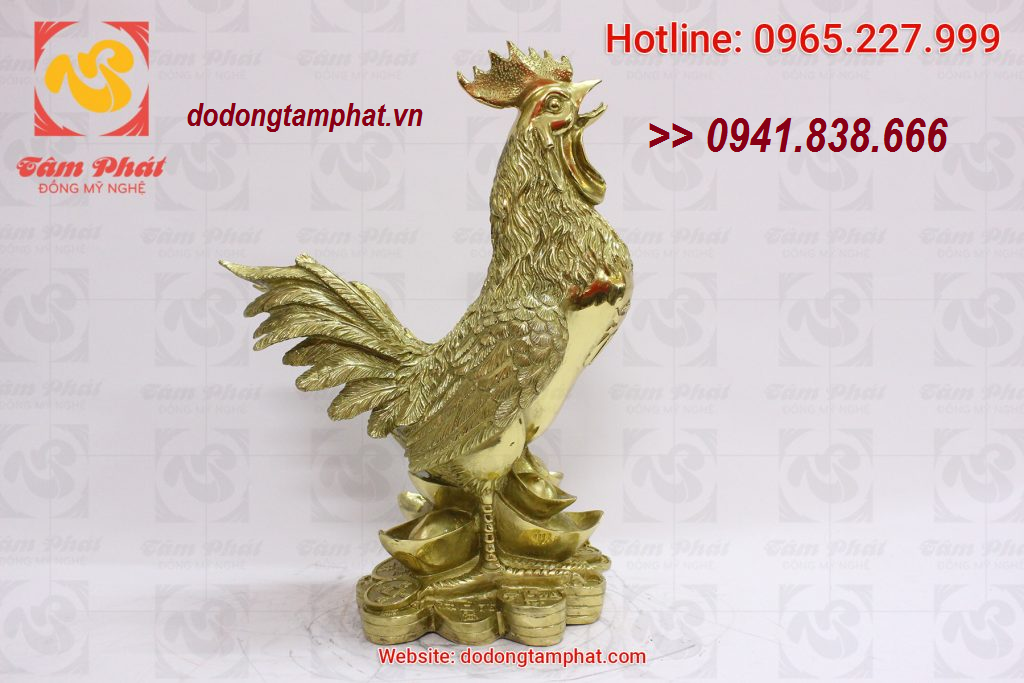 Tượng gà hội tụ nhiều chi tiết ý nghĩa cát tường.