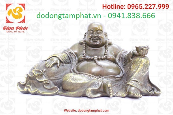 Tượng Phật Di Lặc bằng đồng hun xanh dài 40cm cao 20cm