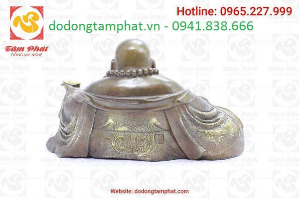 Tượng Phật Di Lặc bằng đồng hun xanh dài 40cm cao 20cm