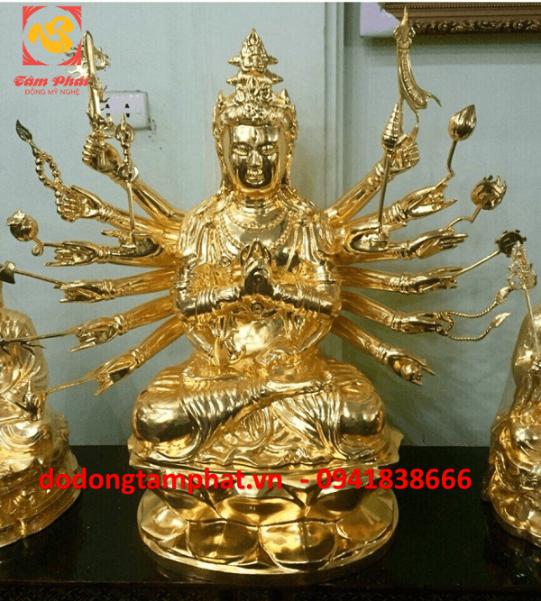 Tượng Phật Mẫu Chuẩn Đề bằng đồng dát vàng cao 46cm