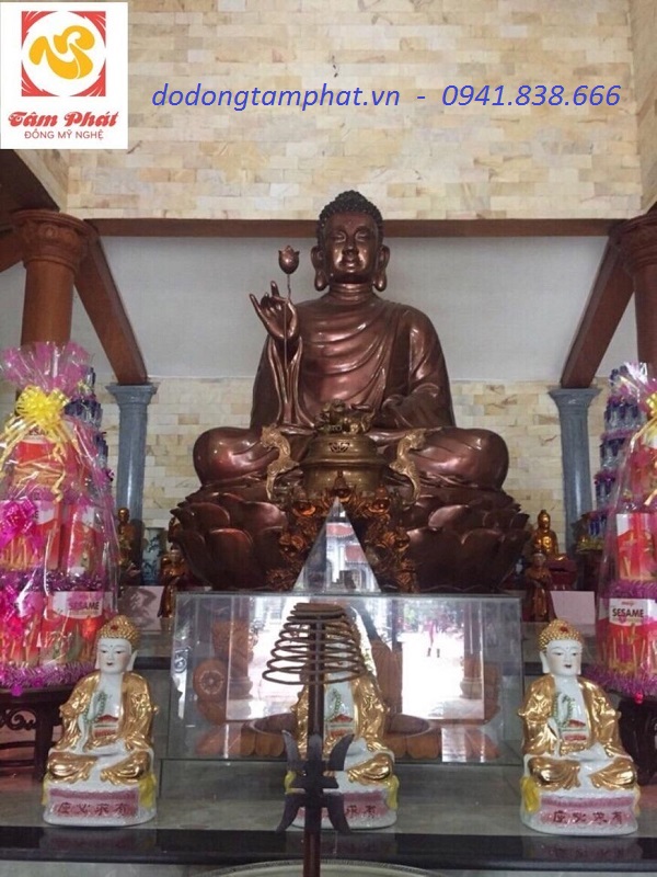 Tượng Phật Thích Ca niêm hoa vi tiếu bằng đồng nguyên chất