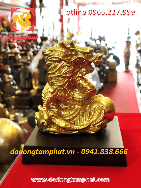 Linh vật rồng ôm ngọc.