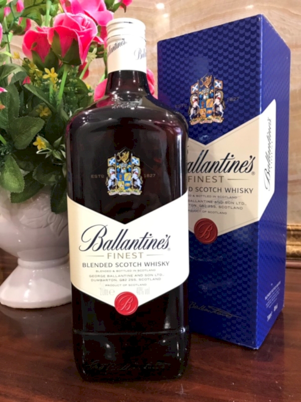 Ballantine's Finest - Chai dung tích 750ml