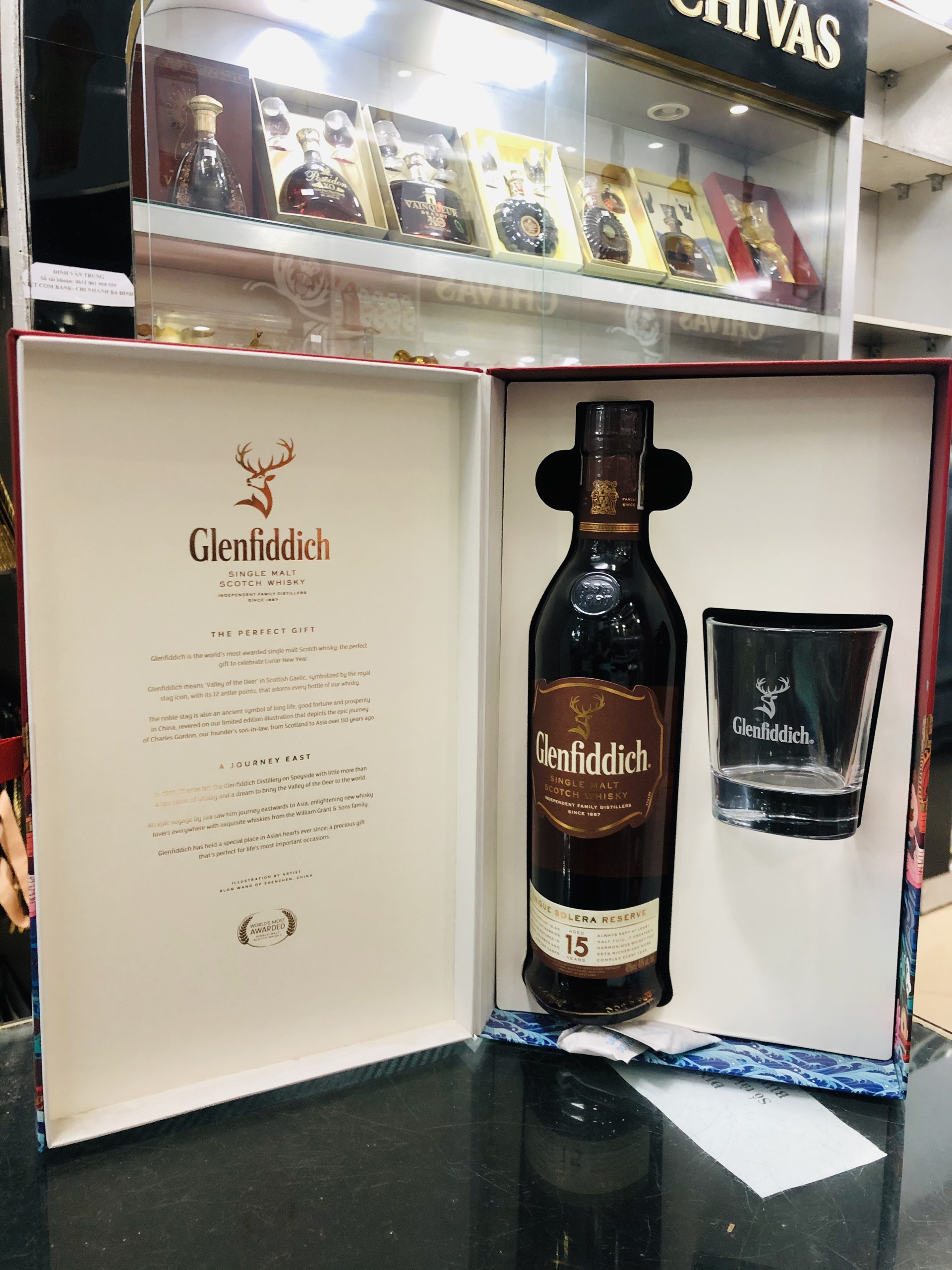 Rượu Glenfiddich 15 dung tích 700ml - Hộp quà tặng cốc thủy tinh