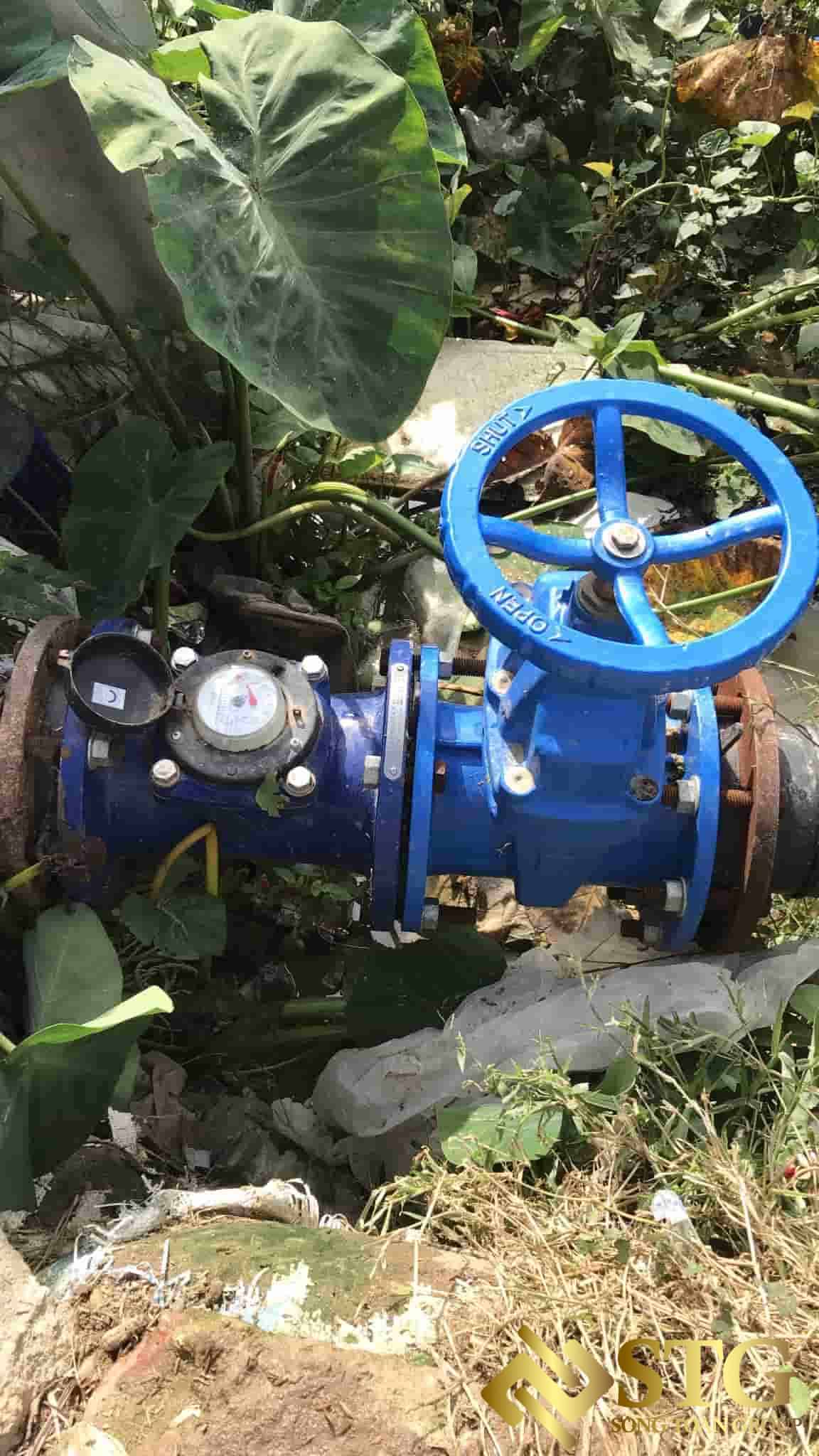 dong-ho-do-luu-luong-nuoc-la-mot-thiet-bi-dac-biet-duoc-su-dung-de-do-chinh-xac-luong-nuoc-di-qua-duong-ong-trong-mot-khoang-thoi-gian-nhat-dinh-12 Đồng Hồ Đo Nước : Hướng Dẫn Chi Tiết Cách Lắp Đặt