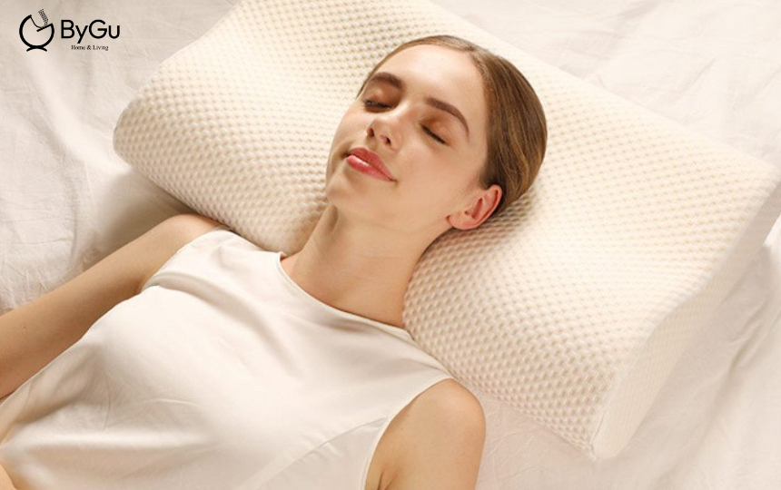 Cách nằm gối cao su non đúng cách: Giải mã bí mật để chấm dứt cơn đau vai gáy