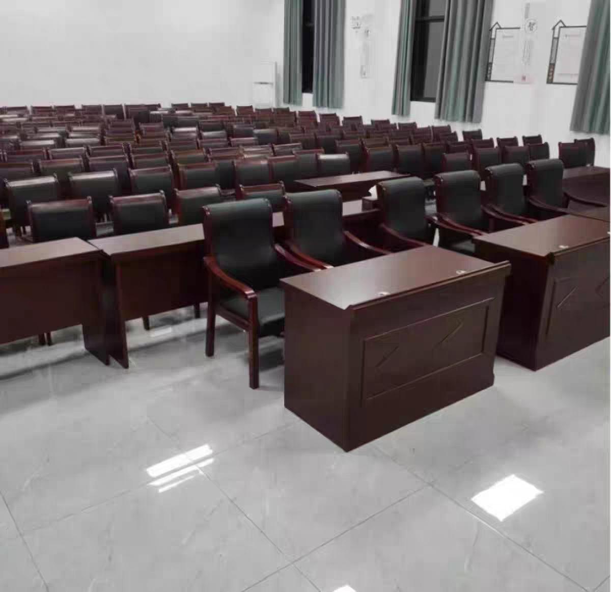 bàn hội trường cao cấp